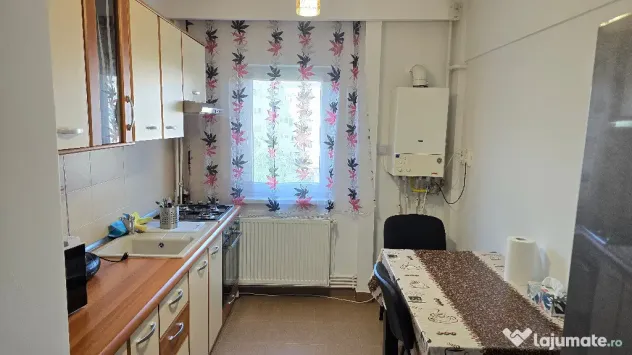 Inchiriez apartament cu 1 camera decomandat in Deva, Pietroasa et 3
