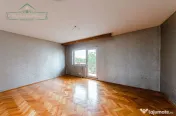 Apartament cu 3 camere, zona Alfa, Arad 