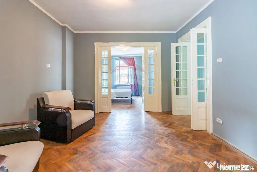 Vilă D+P+1E+M, 390 mp, P-ta Victoriei, pentru locuință...