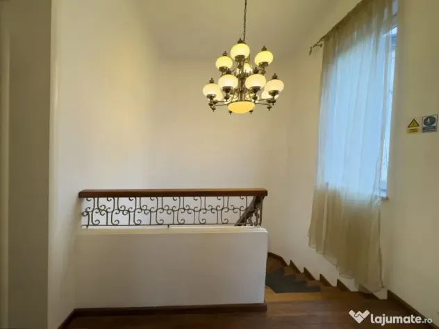 Victoriei - Berzei |Vilă interbelică | 5 camere | 190mp |