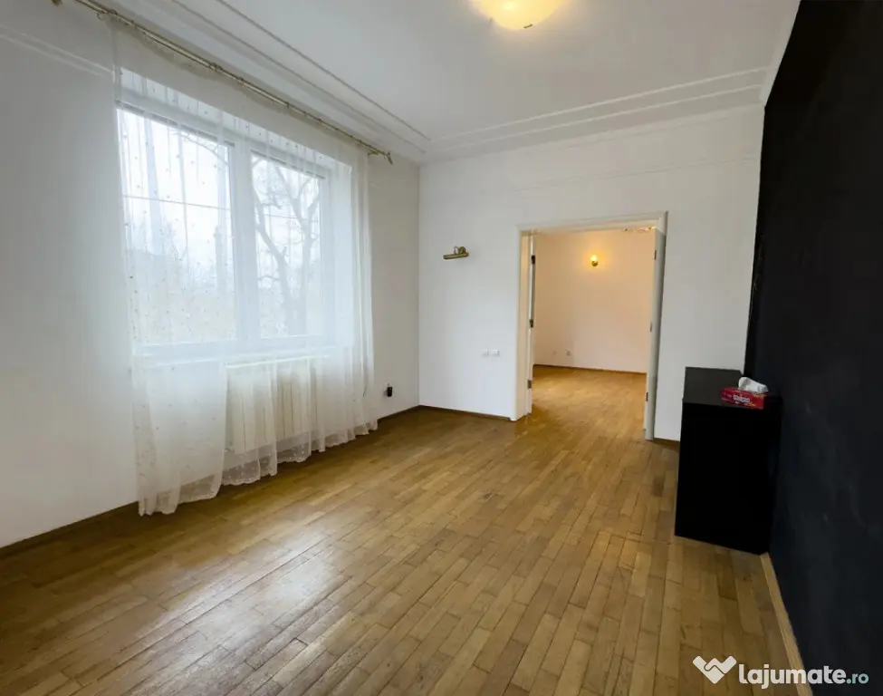 Victoriei - Berzei |Vilă interbelică | 5 camere | 190mp |