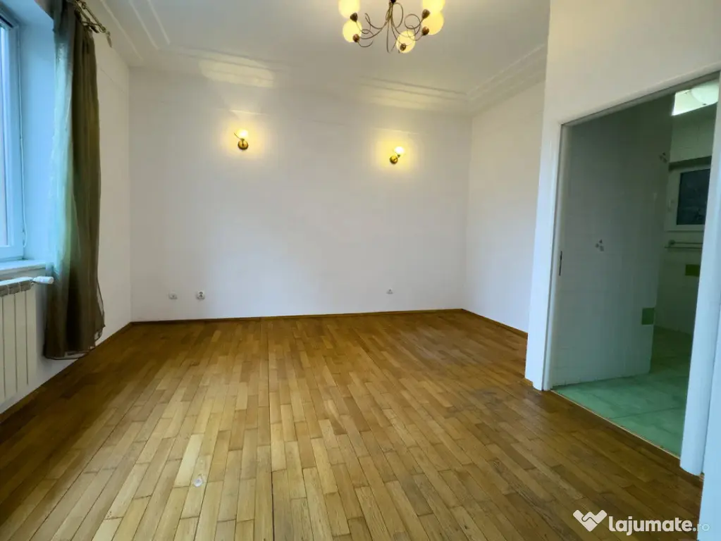 Victoriei - Berzei |Vilă interbelică | 5 camere | 190mp |
