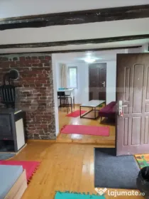 De vanzare casa de 135 mp si 5 hectare de teren, langa Deva