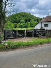 De vanzare casa de 135 mp si 5 hectare de teren, langa Deva 