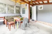 Casă renovată cu teren de 1.425 mp de vânzare în Năsal, com. Țaga