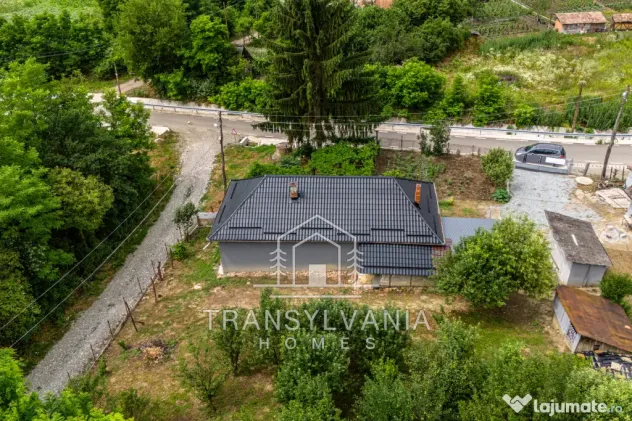 Casă renovată cu teren de 1.425 mp de vânzare în Năsal, com. Țaga