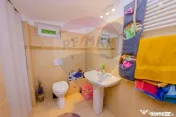 Casă elegantă în zonă exclusivistă, cu priveliște d... 