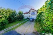 Casă elegantă în zonă exclusivistă, cu priveliște de vis