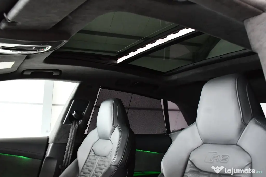 Vand Audi RSQ 8