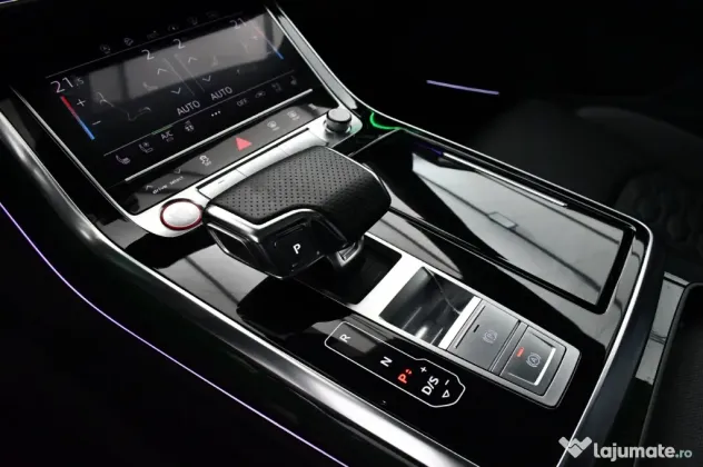 Vand Audi RSQ 8