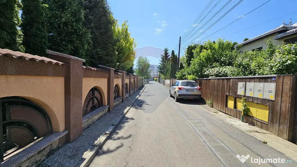 Casă / Vilă în zona Zamca, Suceava