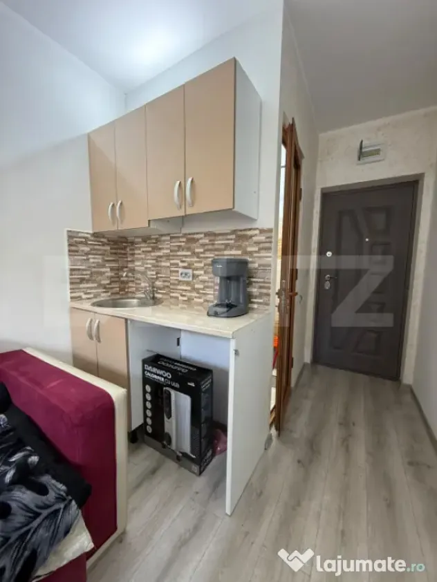 Garsoniera de vanzare, 12 mp, Micro 19, renovata