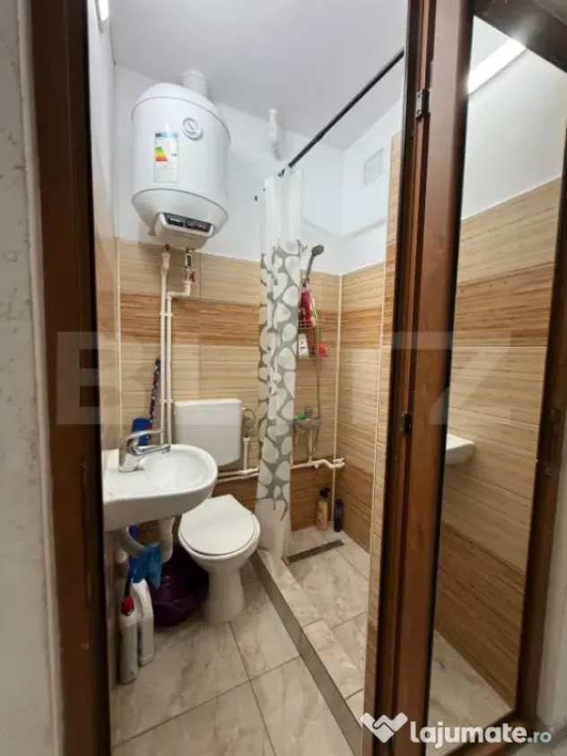 Garsoniera de vanzare, 12 mp, Micro 19, renovata