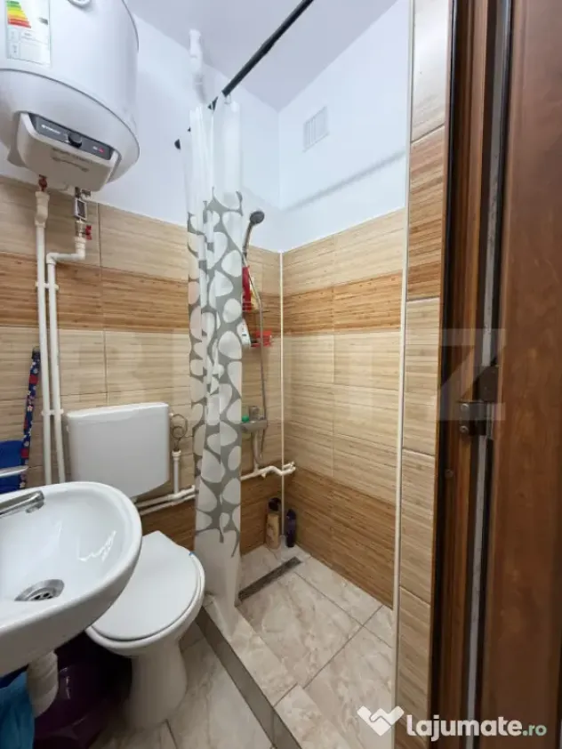 Garsoniera de vanzare, 12 mp, Micro 19, renovata