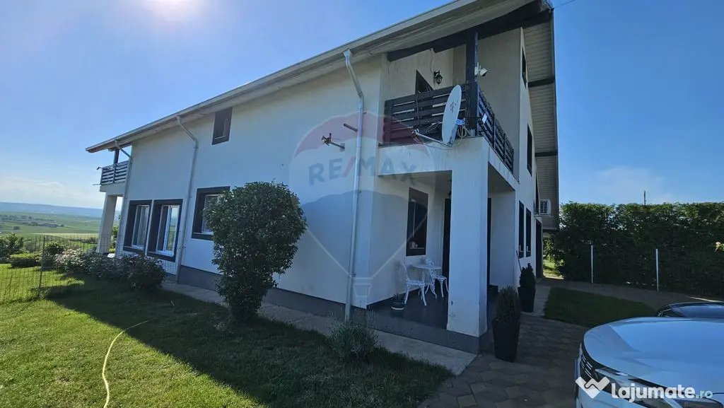 Casă / Vilă de lux, 6 camere, Liteni-Moara, Suceava