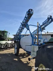 Mașină de erbicidat tractat Evrard 2800 TDS, an 2005, latime 24 metri, 2.800 l 