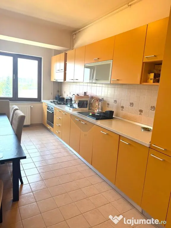 INCHIRIERE Apartament cu 3 camere in zona Aviatiei