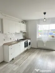 Inchiriez apartament zona Vivo 2 camere