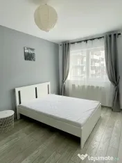 Inchiriez apartament zona Vivo 2 camere