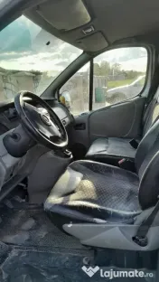 Opel vivaro auto