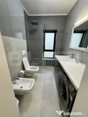 Apartament modern de închiriat 