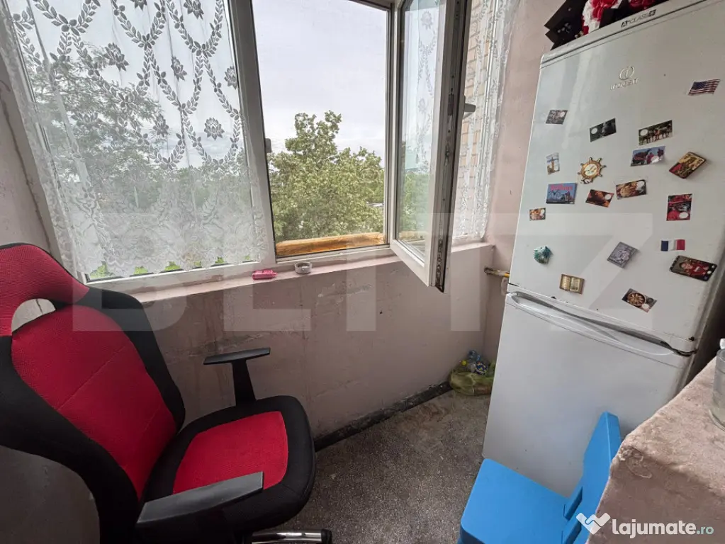 Garsonieră 31 mp, etaj intermediar, zonă Flora – Tătăr