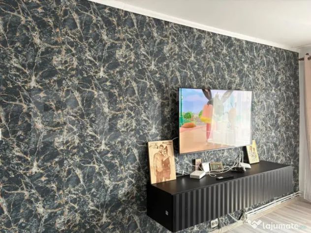 Apartament de vânzare cu 2 camere, mansardă și terasă, Z