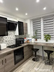 Apartament cu 3 camere, renovat, 52 mp, etaj 1, zona Hotel R 