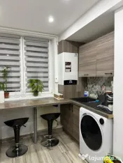 Apartament cu 3 camere, renovat, 52 mp, etaj 1, zona Hotel R 