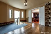 Casa Solida cu Mansarda in Zona Excelenta Parneava