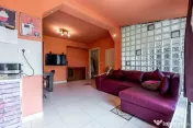 Casa Solida cu Mansarda in Zona Excelenta Parneava