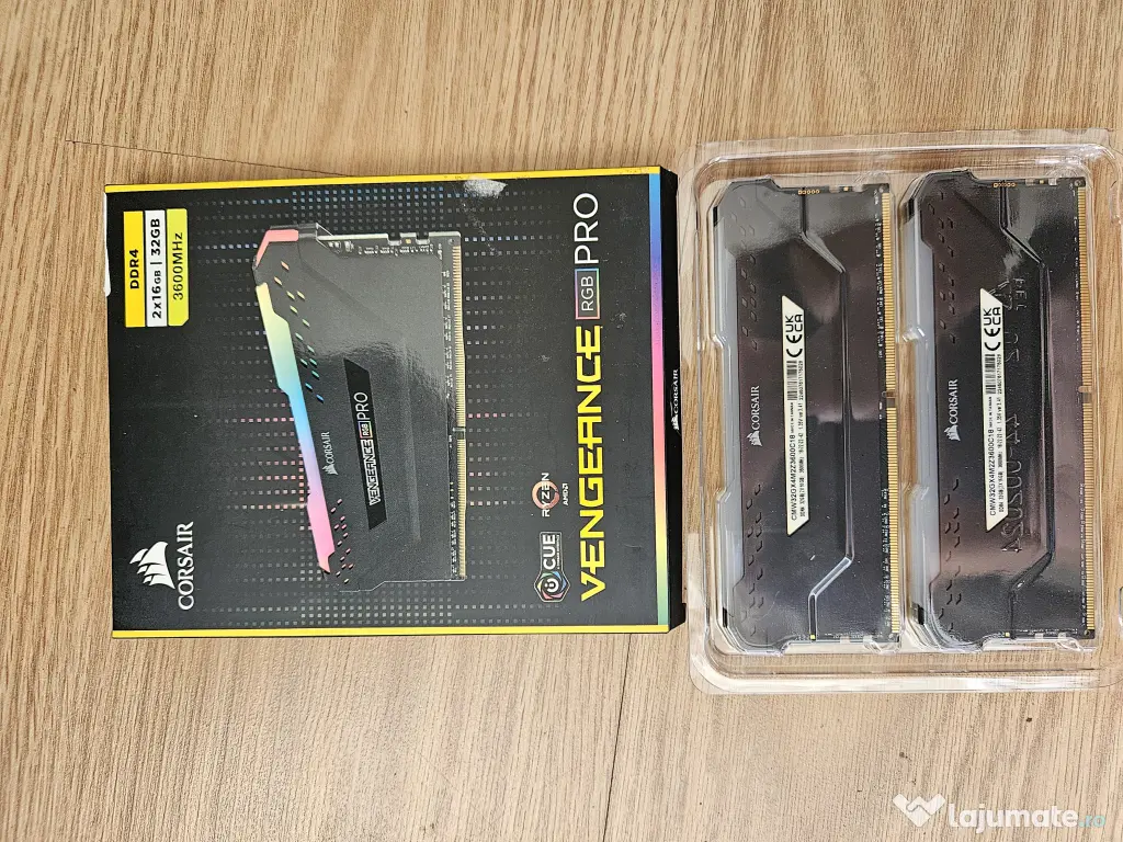 Memorie RAM Corsair VENGEANCE® RGB PRO 32GB (2X16), DDR4, 3600MHz, CL18 Kit
