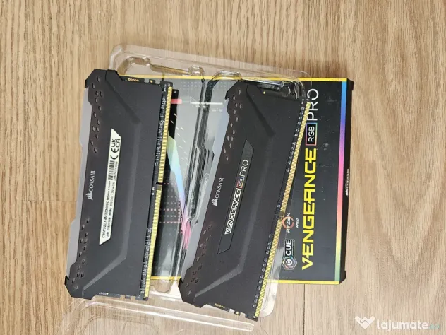 Memorie RAM Corsair VENGEANCE® RGB PRO 32GB (2X16), DDR4, 3600MHz, CL18 Kit