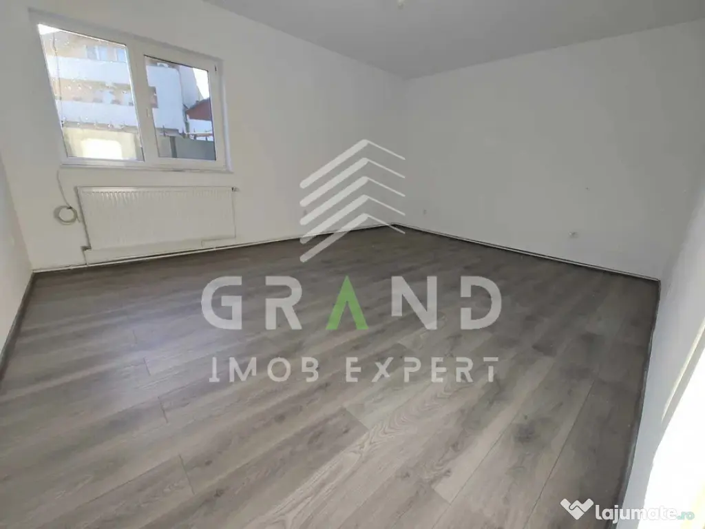 Casa Moderna | 5 Camere | Curte Interioara | Garaj | Parcare