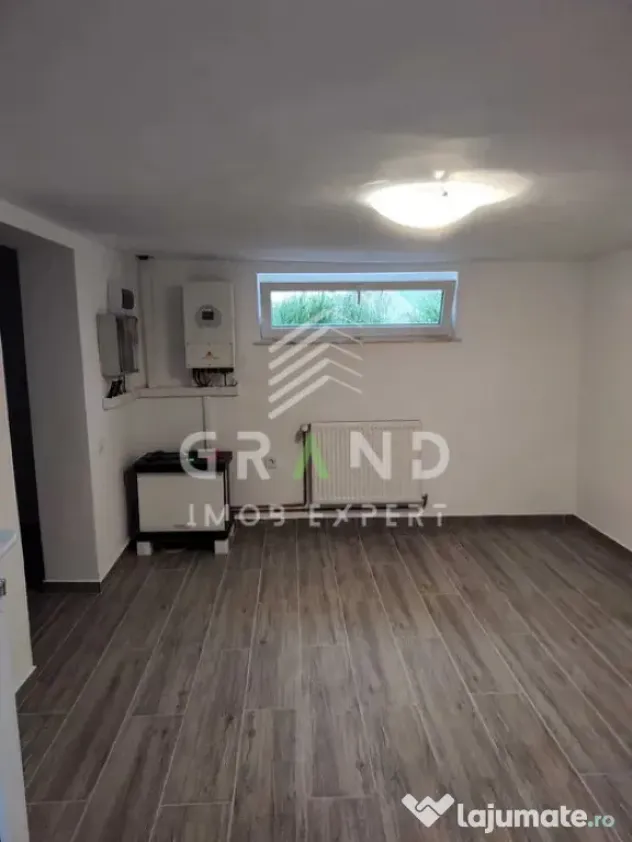 Casa Moderna | 5 Camere | Curte Interioara | Garaj | Parcare