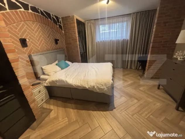 Casa tip pensiunea, ideala pentru dezvoltare