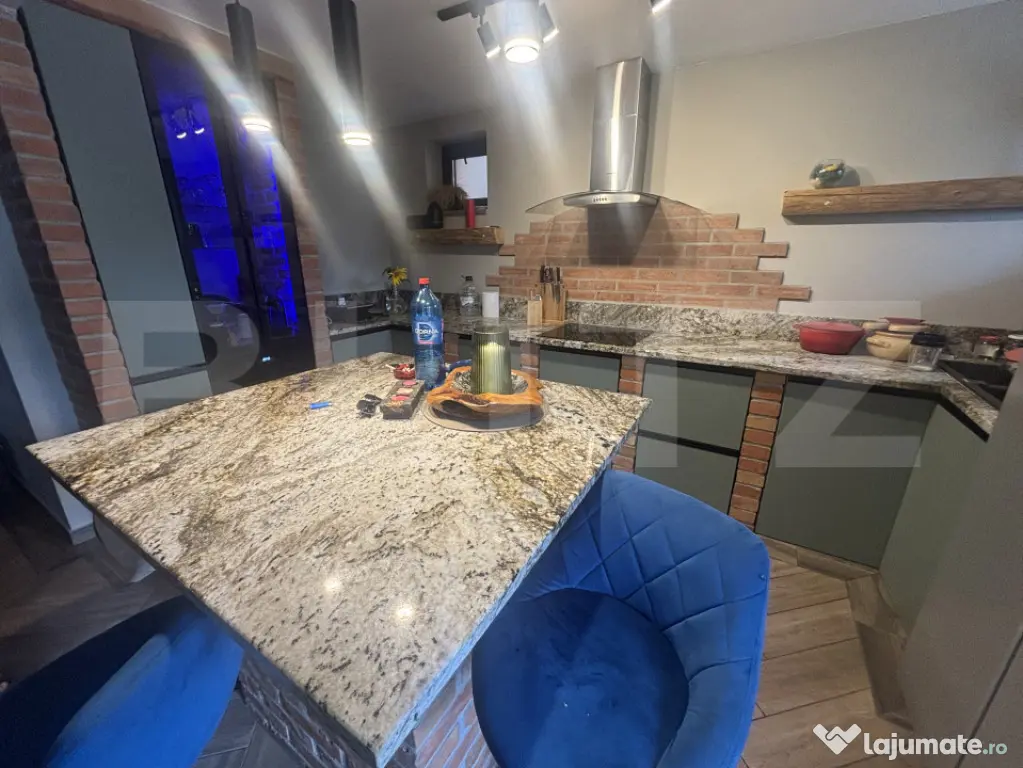 Casa tip pensiunea, ideala pentru dezvoltare
