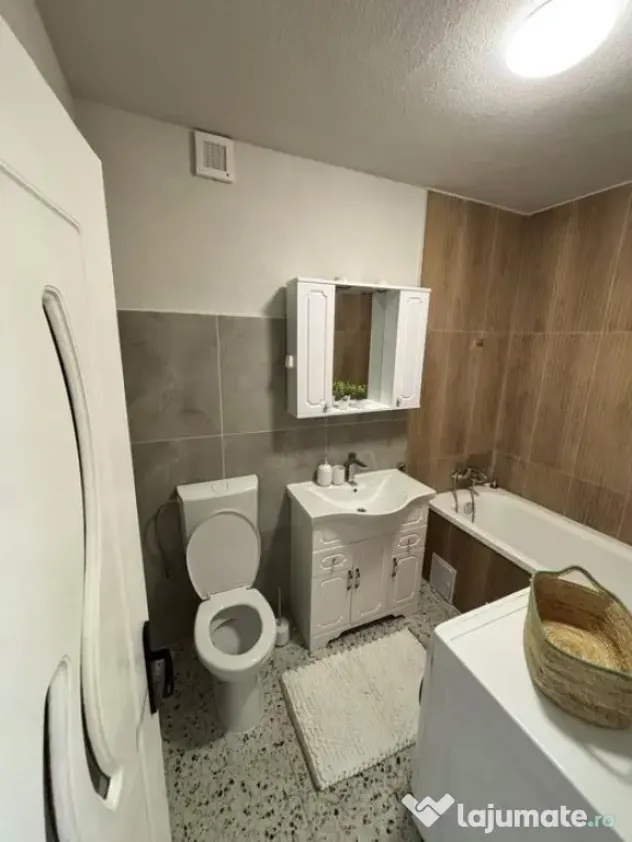 Inchiriere Apartament 2 camere semidecomandat, 43 mp, Stejarului