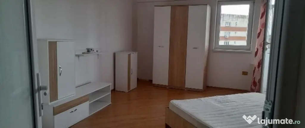 De vanzare apartament cu o cameră str. Brăilei, et. 7...