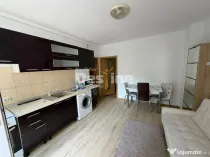 Casa cu 6 unitati, doua locuri de parcare si curte, pozitie