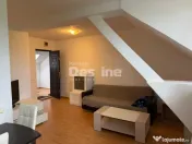 Casa cu 6 unitati, doua locuri de parcare si curte, situata 