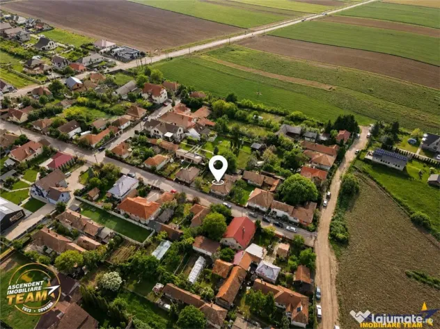 Casa traditionala, cu teren pretios de 534 mp, Targu Secuies