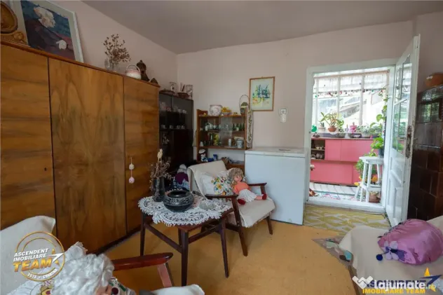 Casa traditionala, cu teren pretios de 534 mp, Targu Secuies