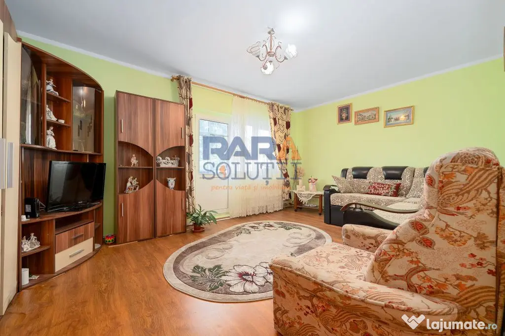 3 camere, 3 balcoane, etaj 3