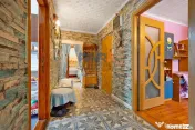 3 camere, 3 balcoane, etaj 3