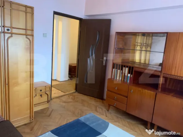 Apartament 3 camere, decomandat, parcare, zona Piata Marasti