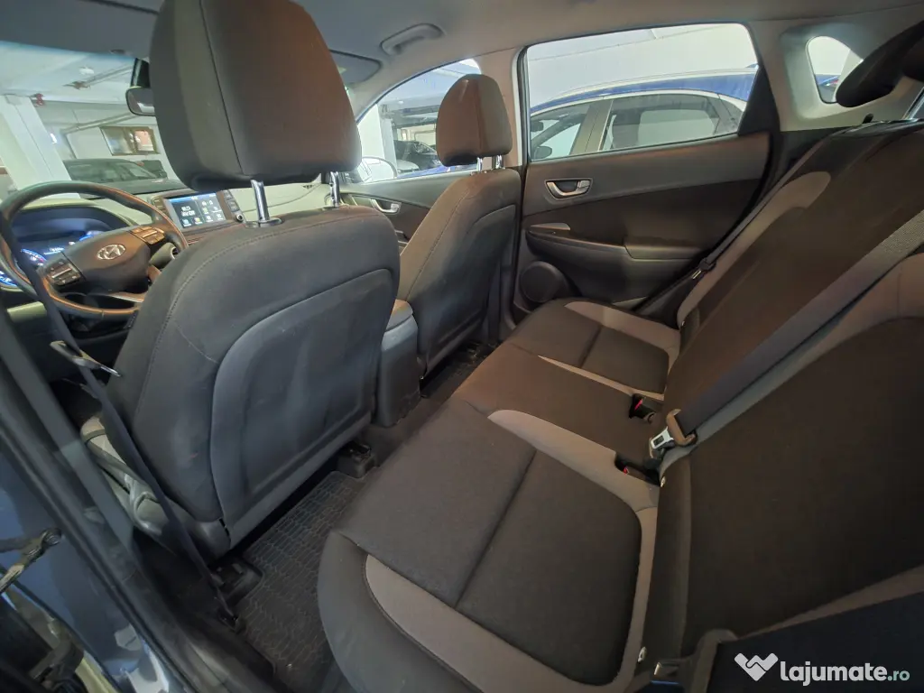 Hyundai Kona Highway 1.0 T-GDi 120 CP | 23.500 km |2 seturi complete de roți