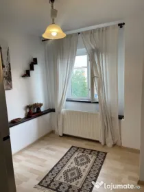 Garsonieră de închiriat, 41 mp, complet mobilată și util