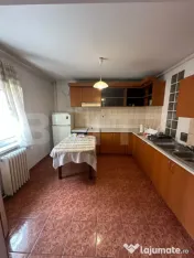 Apartament 3 camere, 66 mp, 2 băi, boxă CF, mobilat, Măn? 