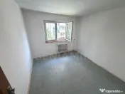 Apartament 2 camere etaj 1 cu teava de gaze 41mp Craiovita 